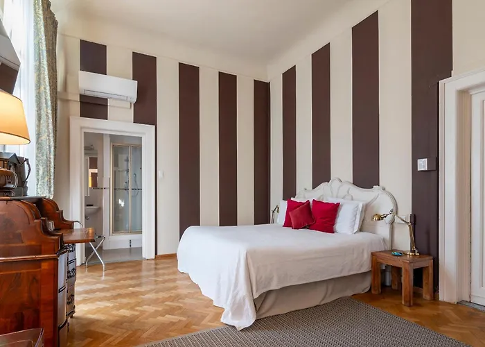 Couette-café Opera Boutique