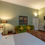 Opera Boutique Bed & Breakfast
