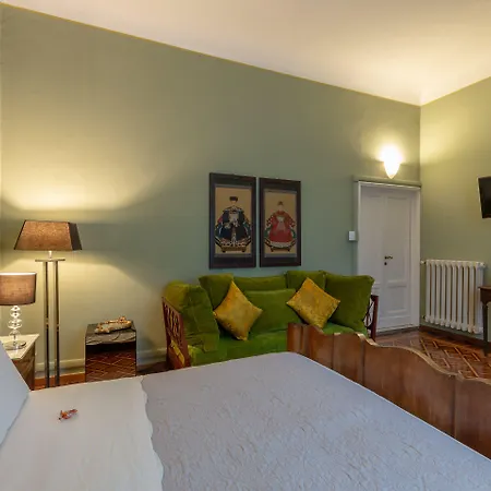 Opera Boutique Bed & Breakfast