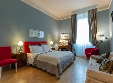 Opera Boutique Bed & Breakfast 3*